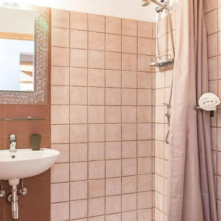 Villa Istra - Four Bedroom With Private Pool *