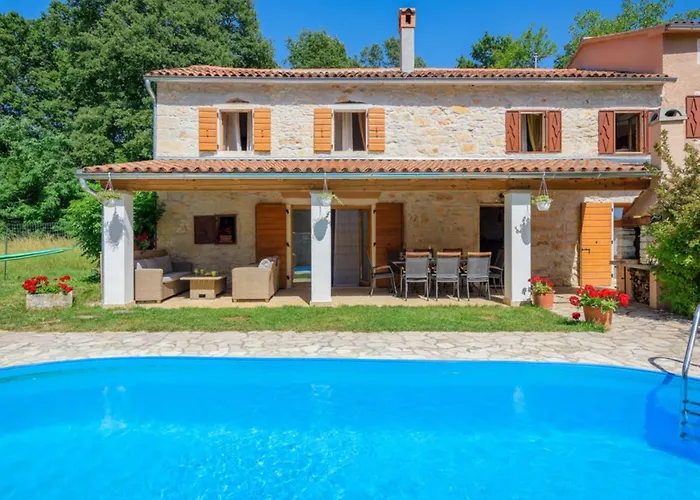 Istra - Four Bedroom With Private Pool