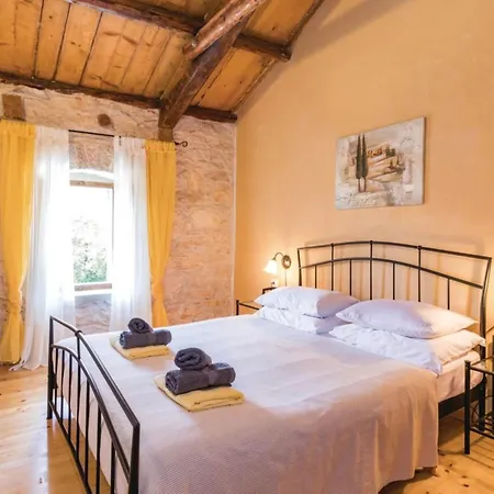 Istra - Four Bedroom With Private Pool