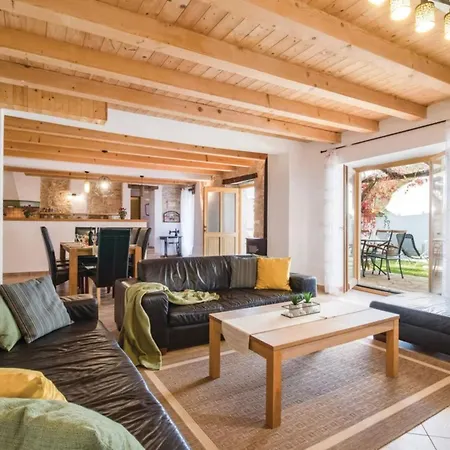 Istra - Four Bedroom With Private Pool Vila