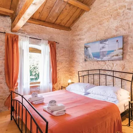 Istra - Four Bedroom With Private Pool * Gracisce