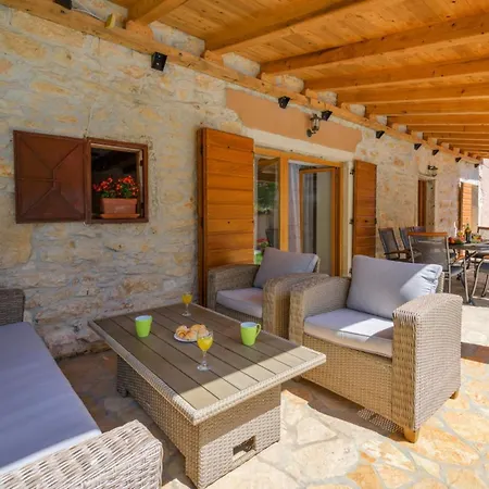 Istra - Four Bedroom With Private Pool * Gracisce